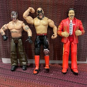Set of 3 WWE action figures
